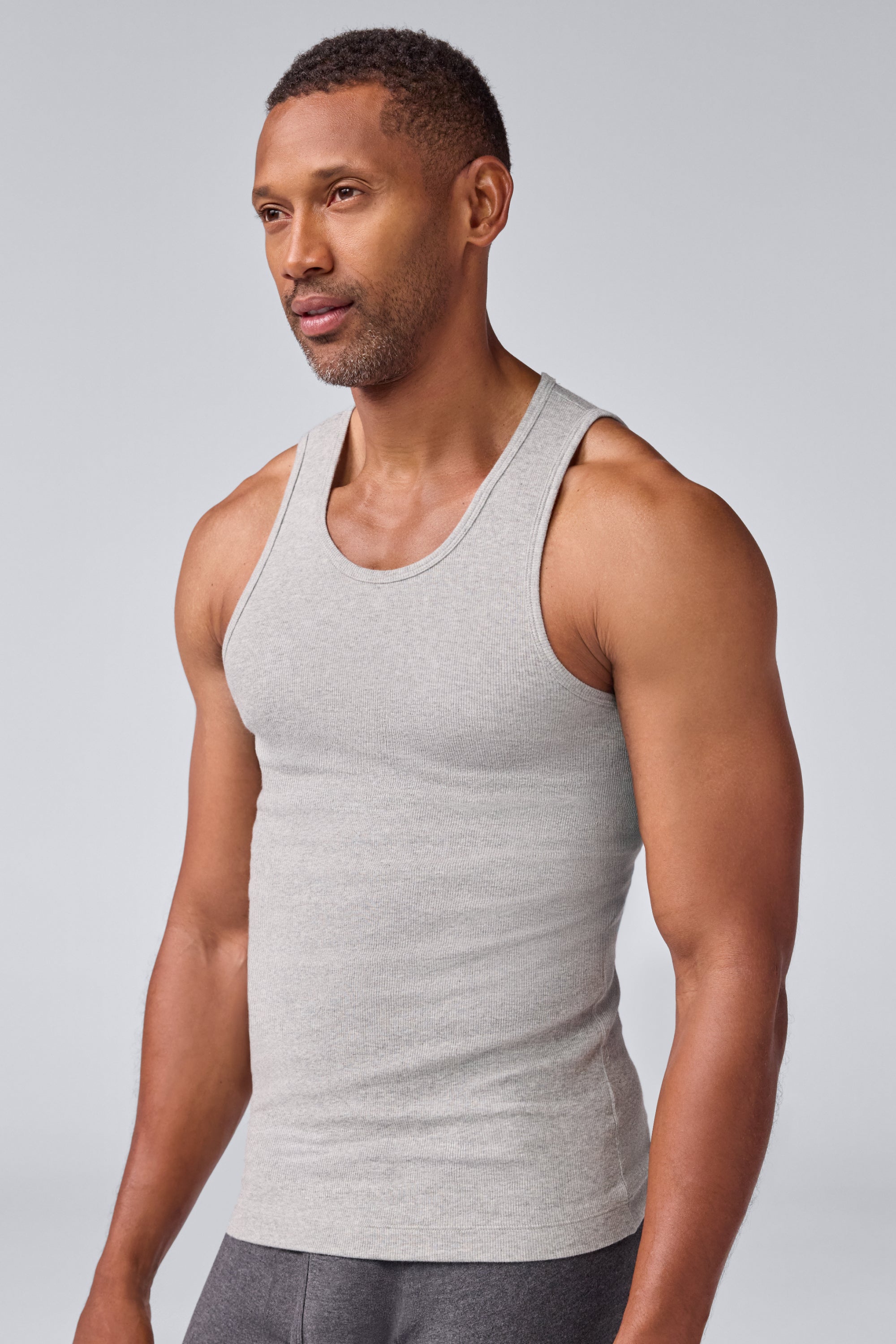 18Hr_Ribbed_Tank_2025_Q4_2.jpg