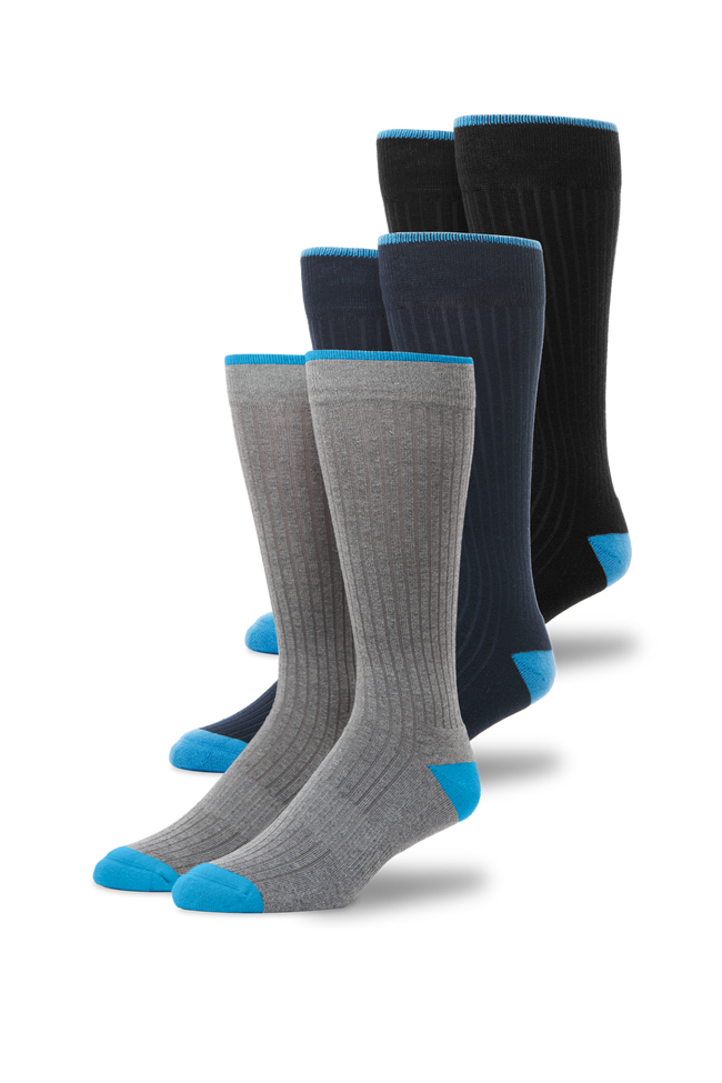 Front view of 3-Pack Everyday Extended Crew Socks in Fade to Black
