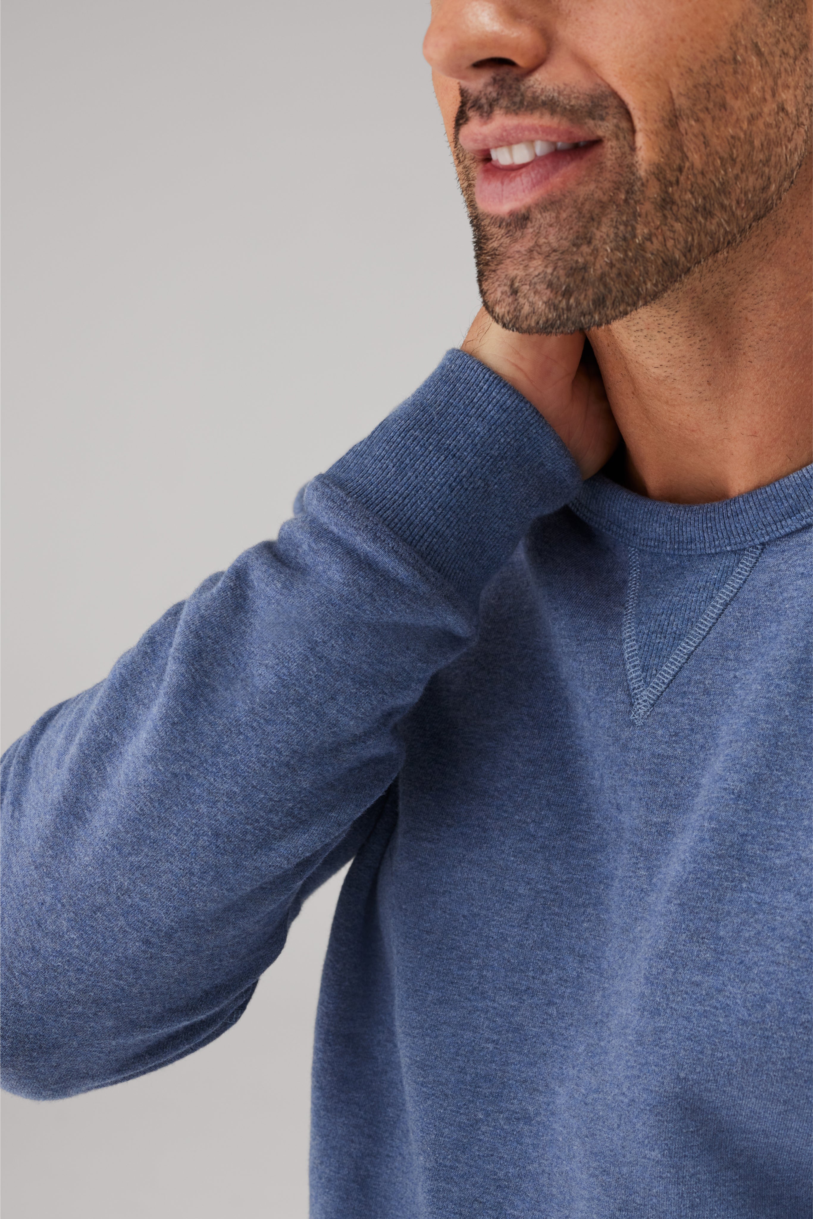 Triumph Sweatshirt - True Navy – THE LUXEWELL