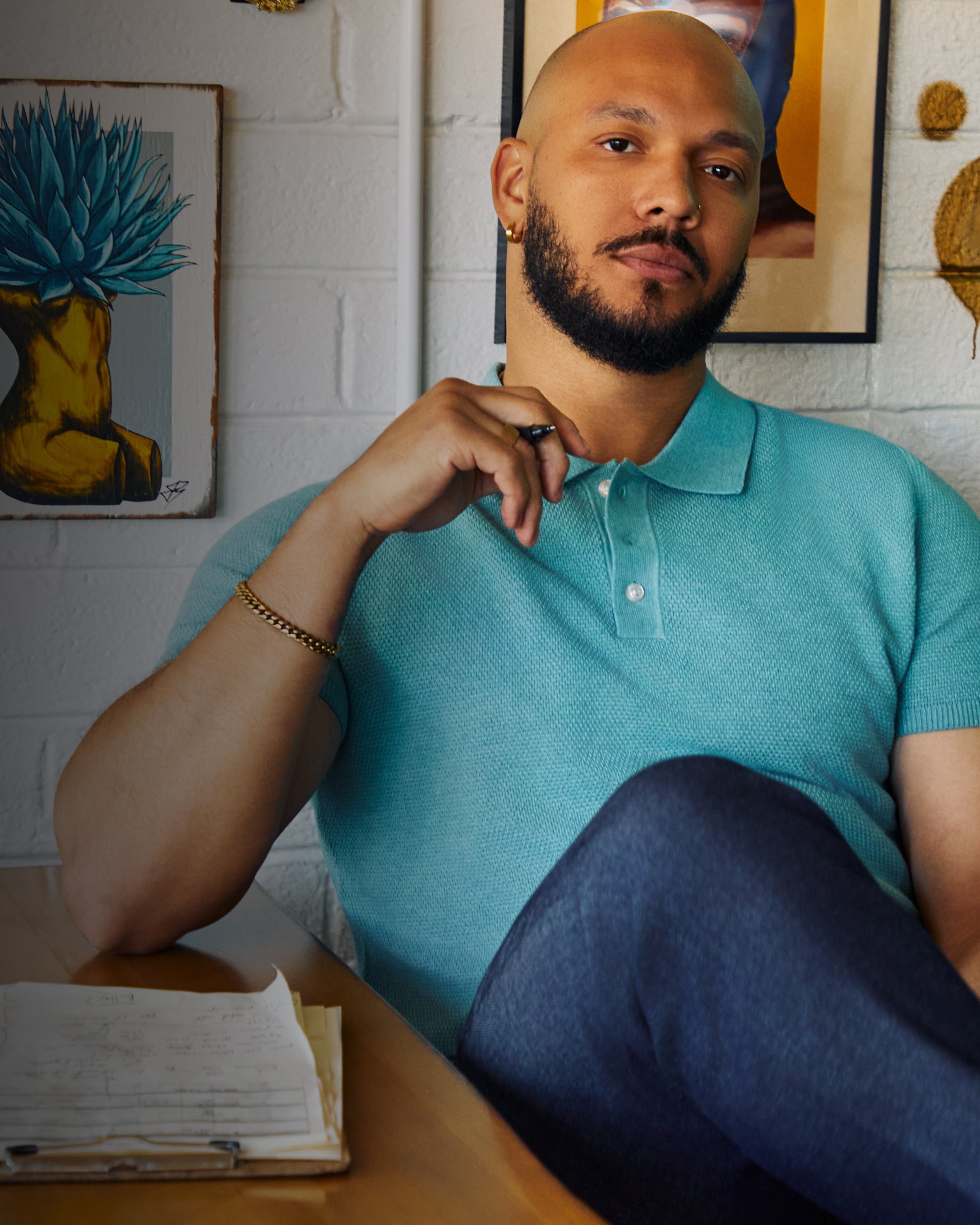 Man wearing Tech Linen Sweater Polo