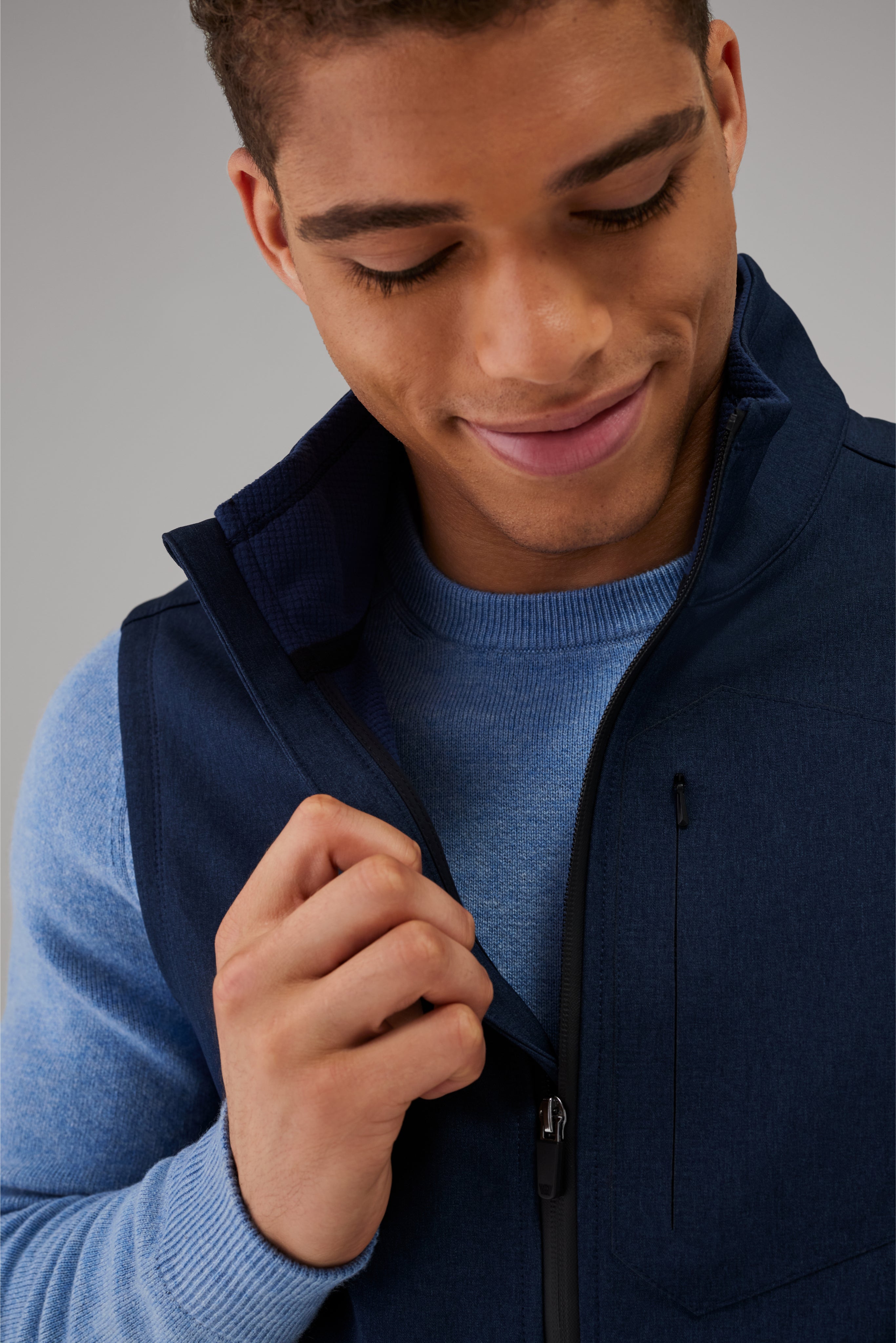 Mack Weldon Latitude Vest | Insulated Travel-Ready Vest