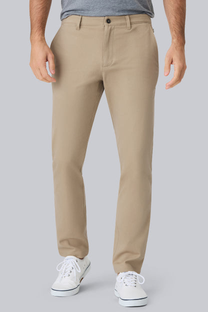 Man wearing Stretch Twill Chino Pant