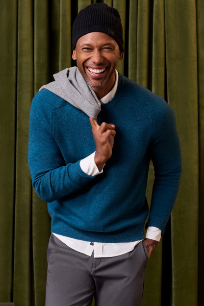 Man wearing Tech Cashmere Crew Neck Sweater in Deep Sea Heather