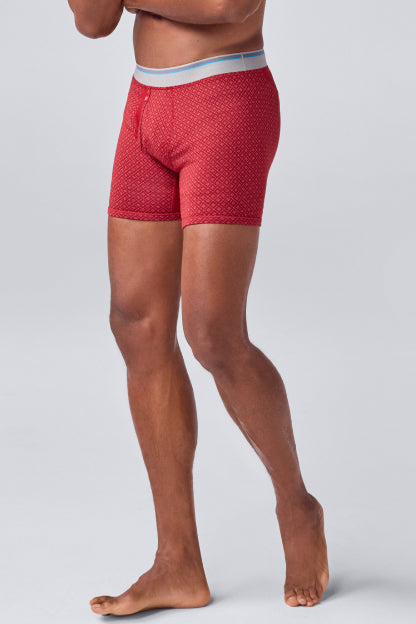 Man wearing 18-Hour Jersey Boxer Brief in Crimmson - New Nordic
